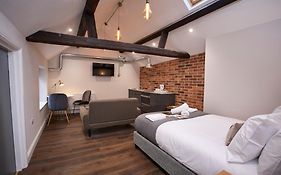 Three Cranes Serviced Apartments